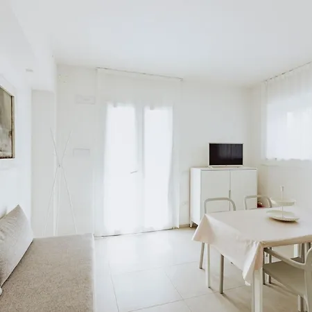 Casa Anto A 50m Dal Mare ヴァスト