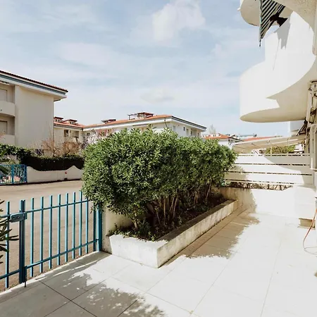 Casa Anto A 50m Dal Mare アパート